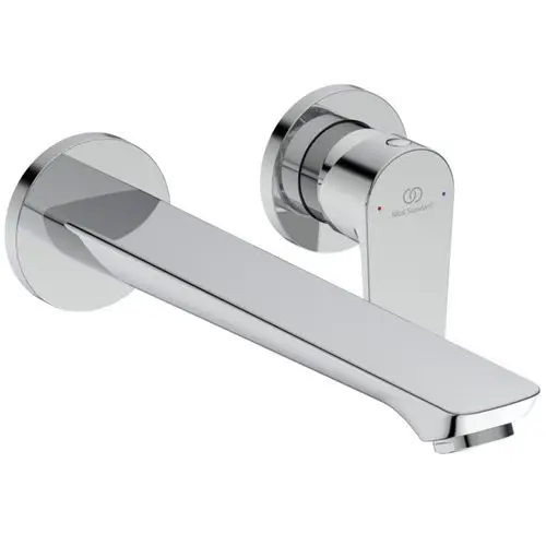 Wandarmatur in chromfarbigem Finish von Ideal Standard, mit einem rechteckigen Auslauf und einer kompakten, runden Steuerungseinheit.